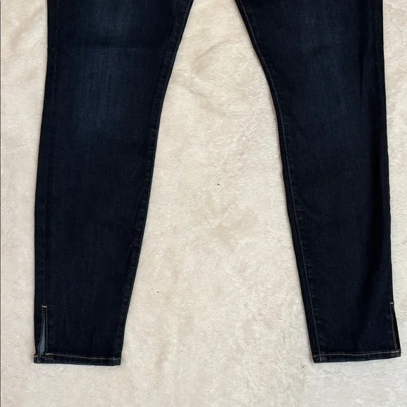 Frame Le High Skinny Jeans in Dark Blue Wash - Picture 4 of 8